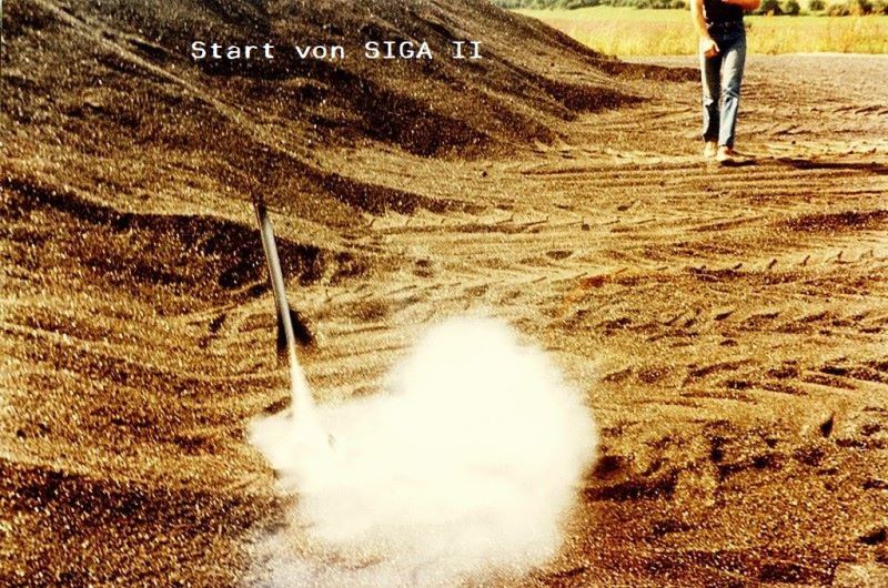 Datei:F-1982-SFCU-Raketenstart 1982.jpg